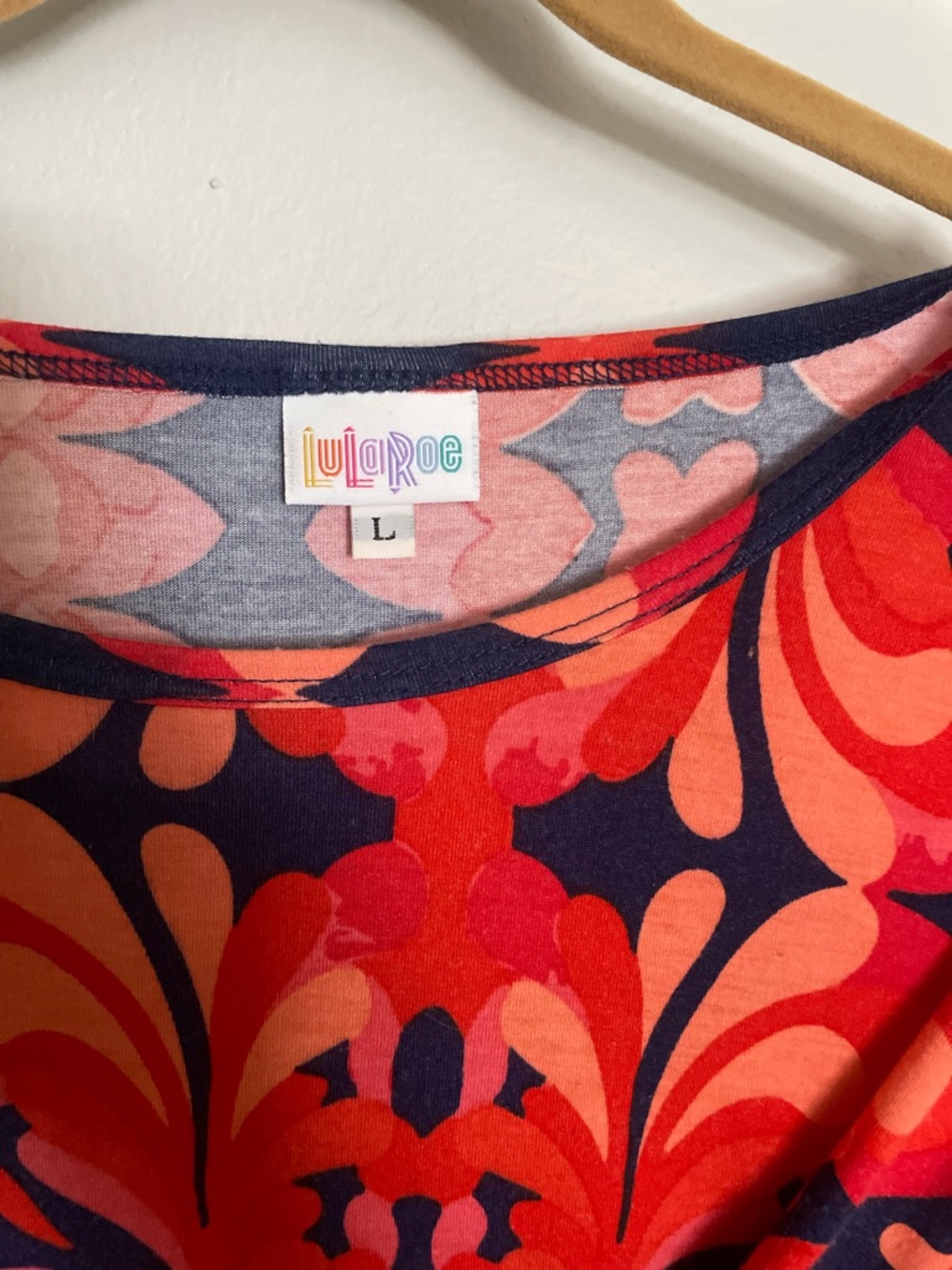 LuLaRoe Navy, Red & Coral Floral Scoop Neck Top